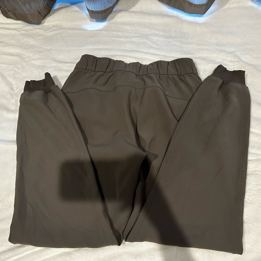Lululemon Joggers - Picture 4 of 4